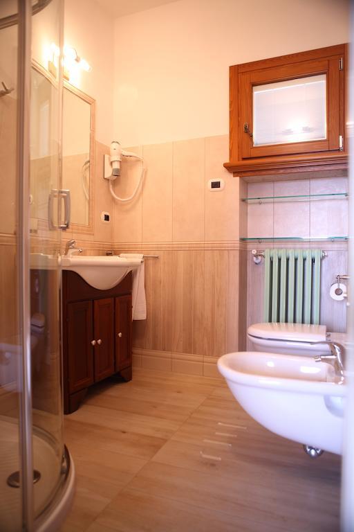 Sweet Appartment Di Guido Peschiera del Garda Quarto foto